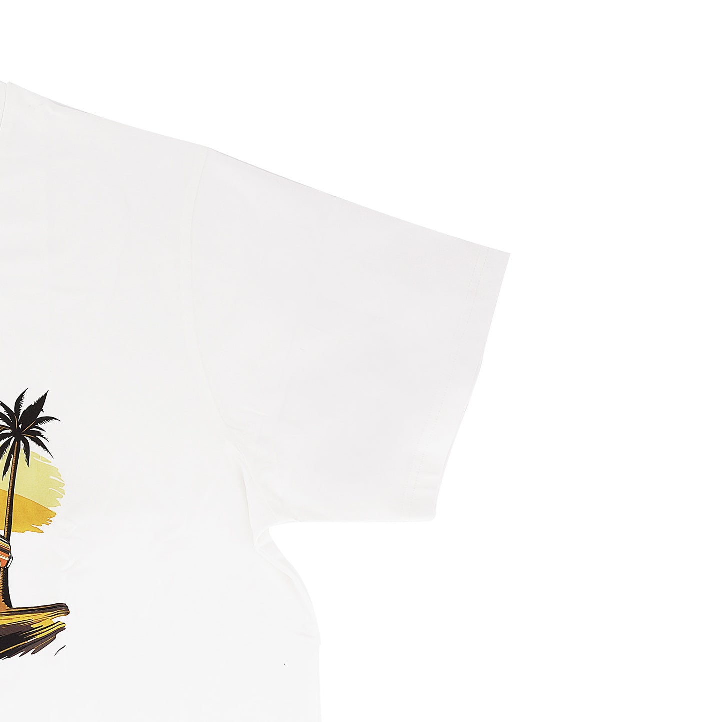 Beach Scene Lowrider Jumping Car Art Mens T-Shirt Breathable Oversized Streetwear Top, Size 2XL