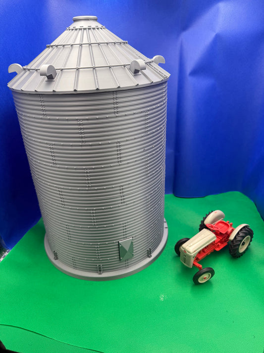 1/16 Scale Model Toy Grain Bin