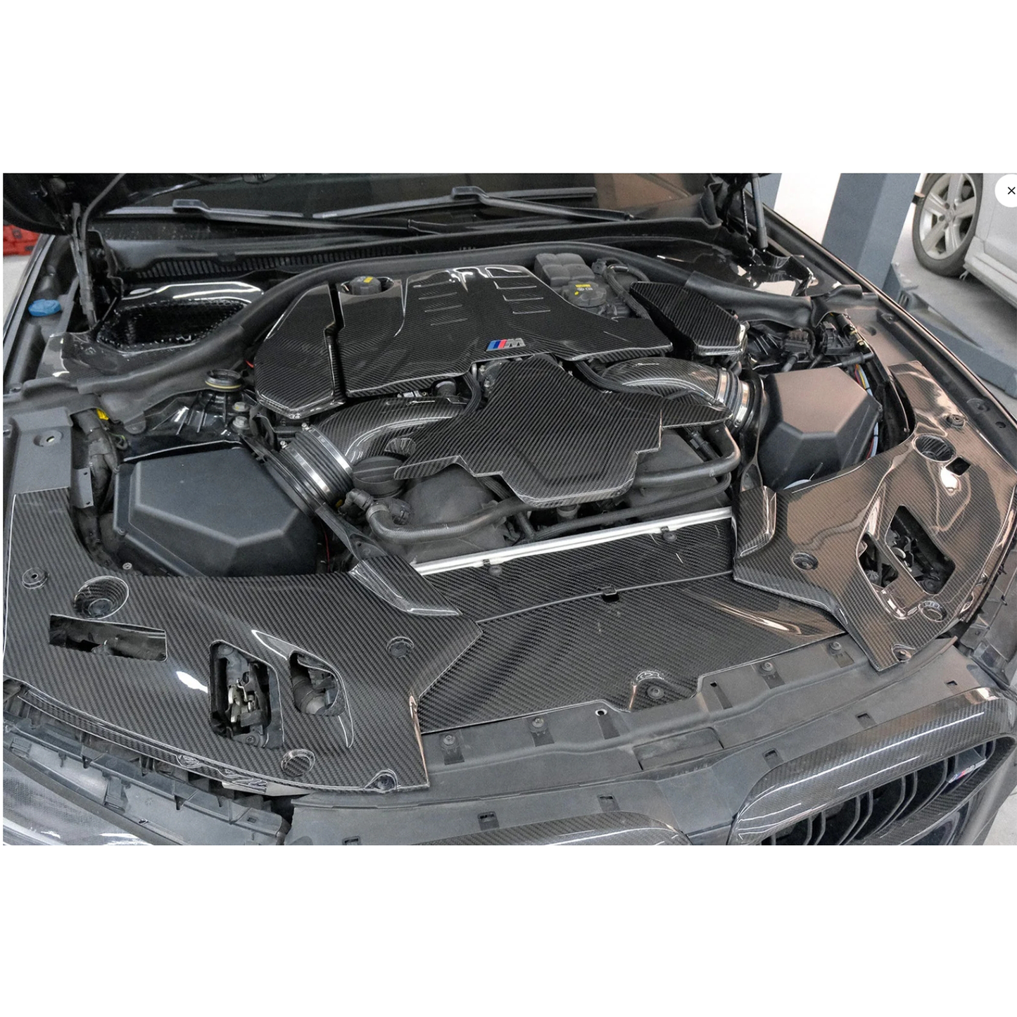Dry Carbon Fiber Engine Bay Headlight Corner Covers for BMW F90 M5